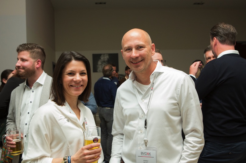 /images/slider-imgs-xs/146_Foto Loeffler_Weconact.jpg